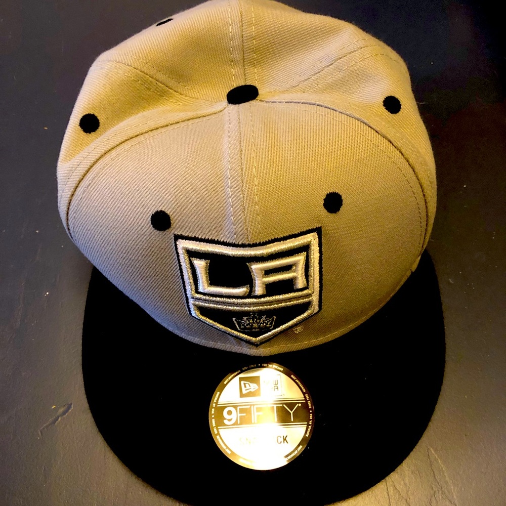 NWT LA Kings New Era SnapBack